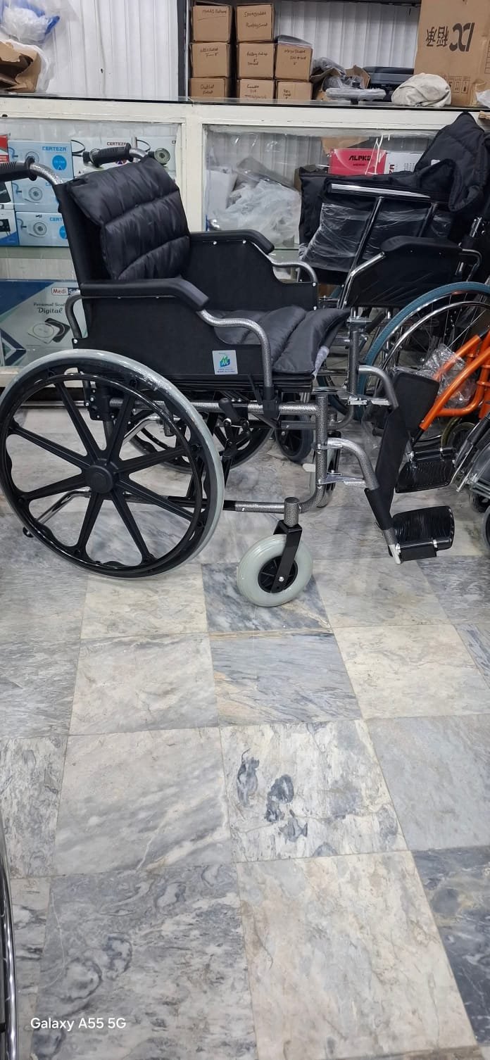 Lifecare 951AC Wheelchair – Foldable Manual Wheelchair with Comfortable Seating
